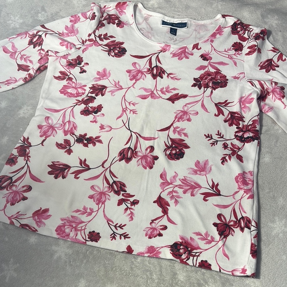 Karen Scott White and Pink Floral Top